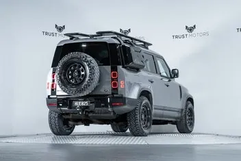 Land Rover Defender 2020 photo 4