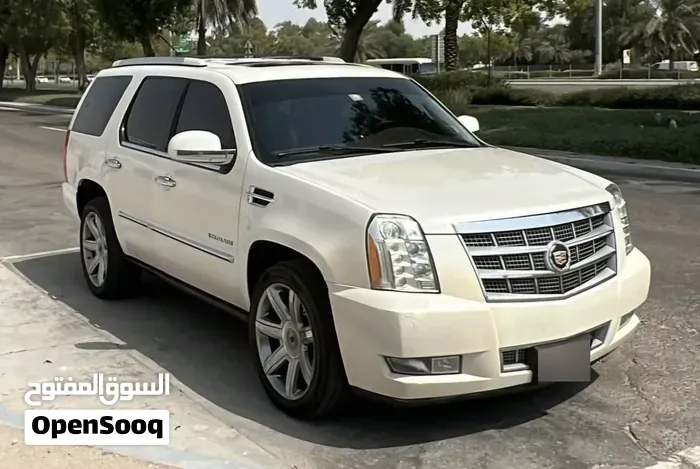 Cadillac Escalade 2011 photo 2