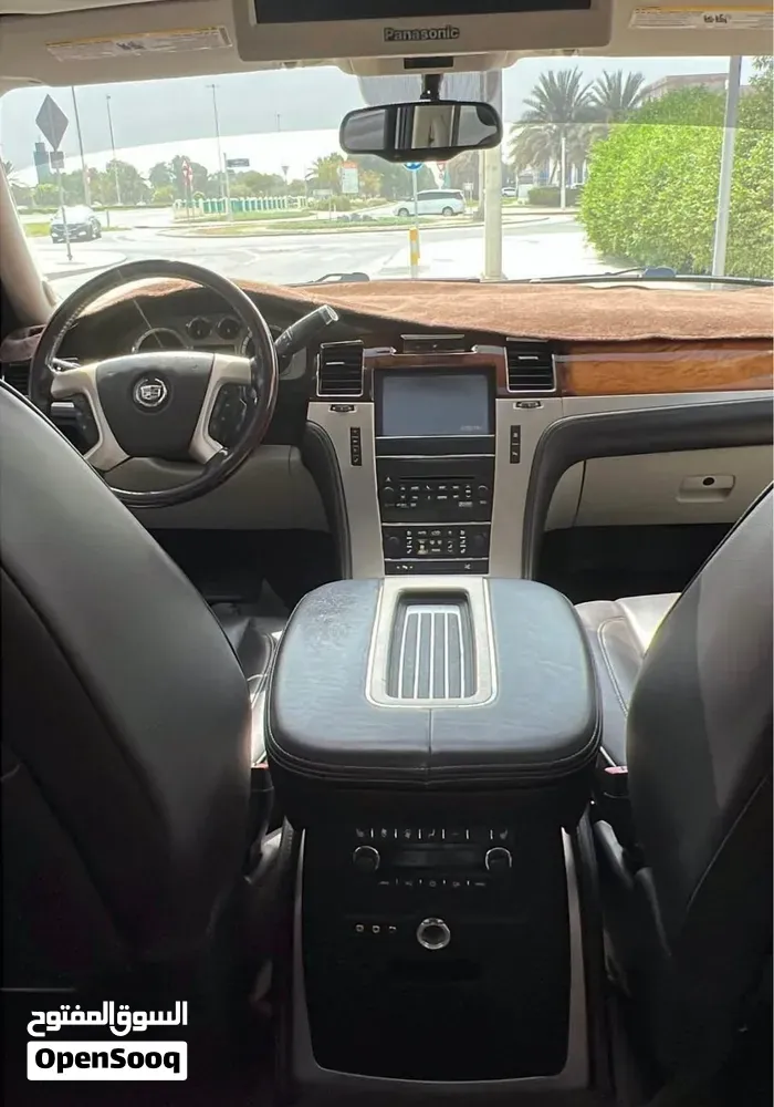 Cadillac Escalade 2011 photo 3
