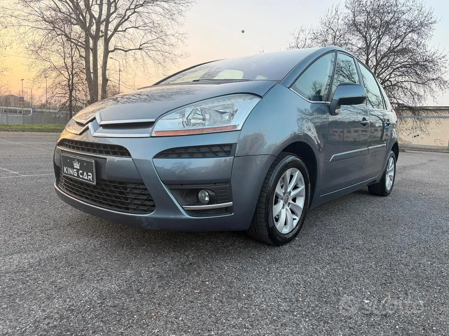 Citroen C4 Picasso 2010 photo 3
