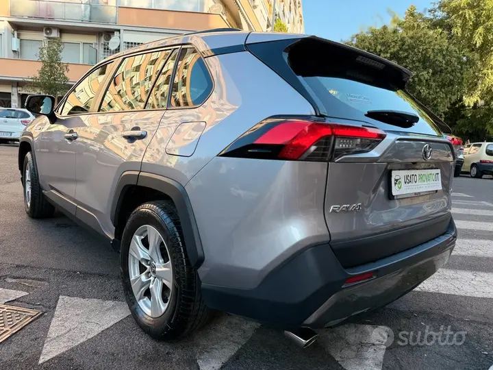 Toyota Rav4 2022 photo 3