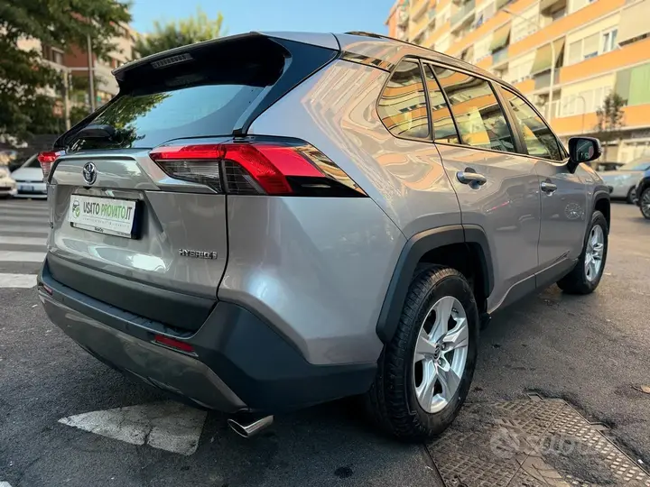 Toyota Rav4 2022 photo 2