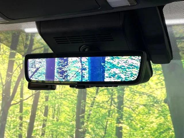 Toyota Alphard 2024 photo 5