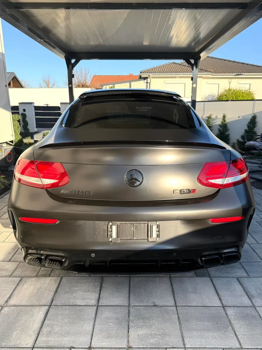 Mercedes-Benz C63 Amg 2016 photo 3