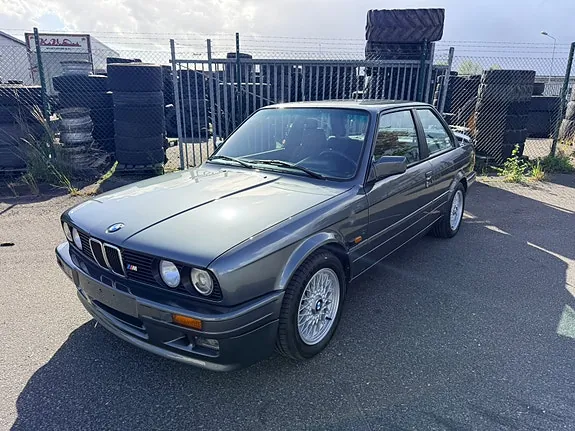 BMW 325I