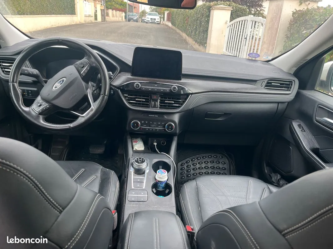 Ford Kuga 2022 photo 3