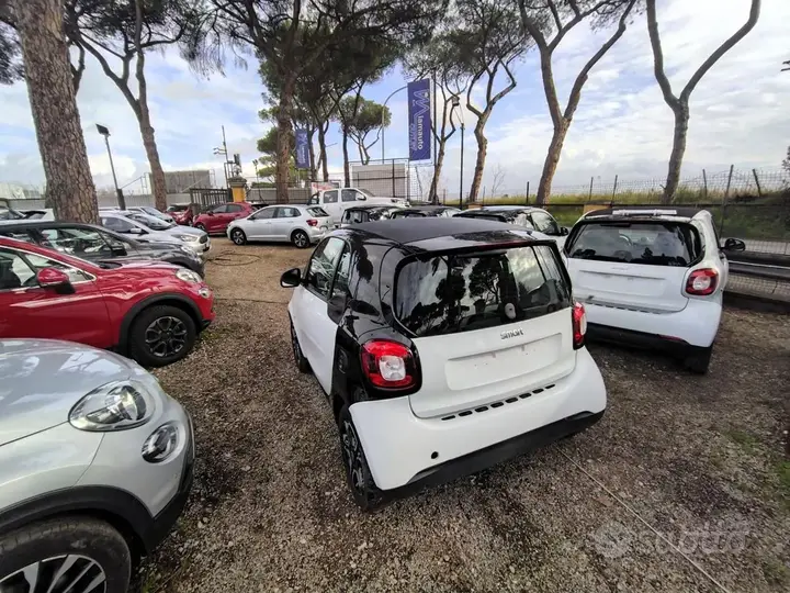 Smart Fortwo 2016 photo 2