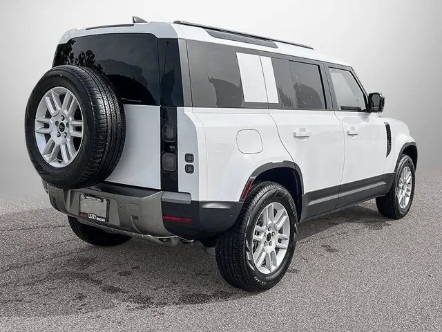 Land Rover Defender 2026 photo 5