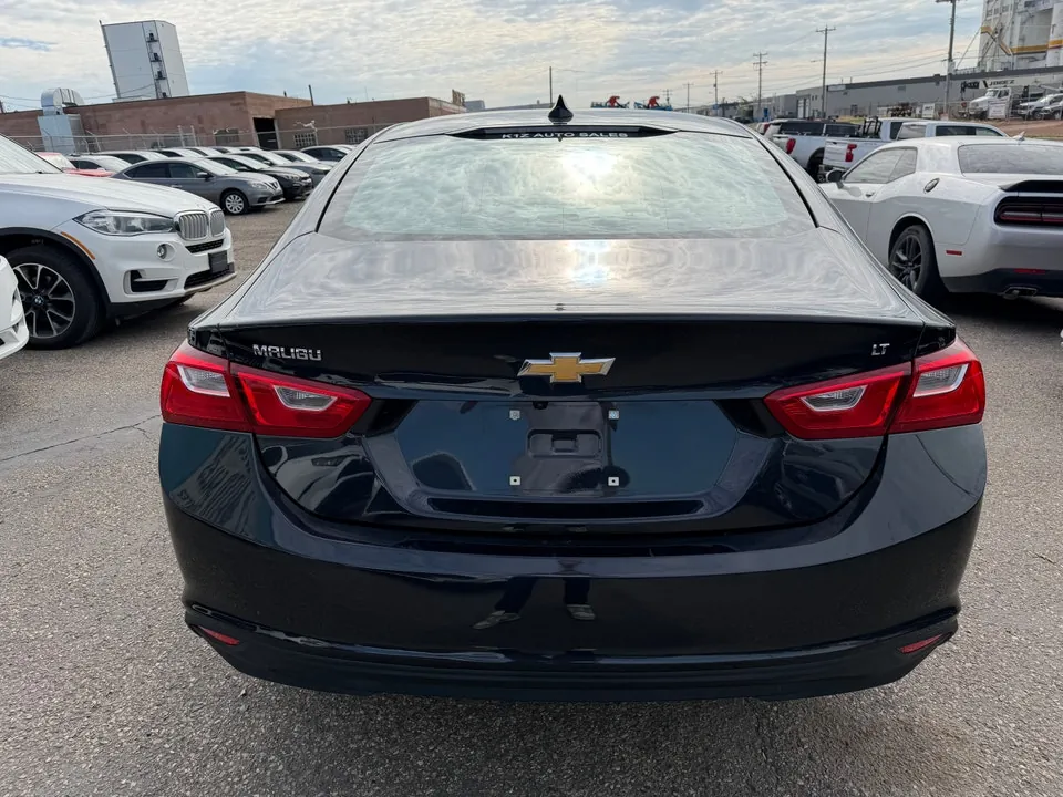 Chevrolet Malibu 2023 photo 3