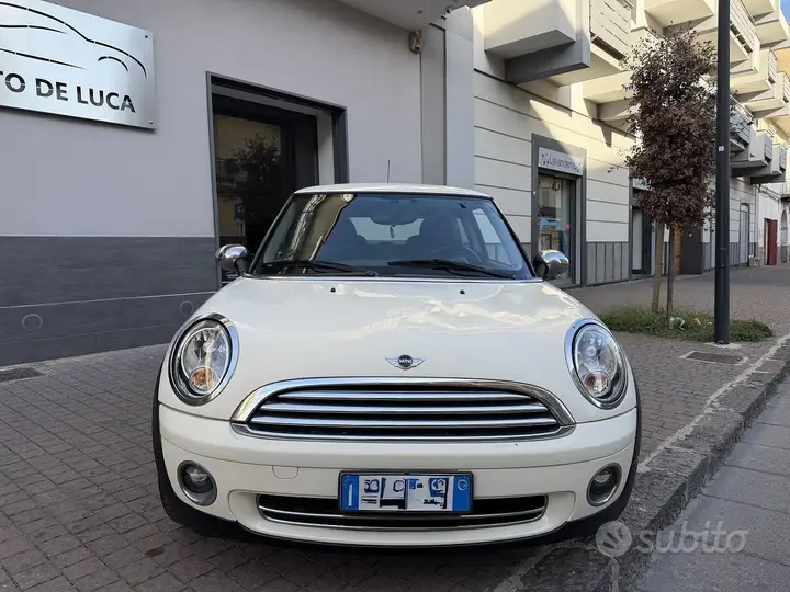 Mini Cooper 2011 photo 3
