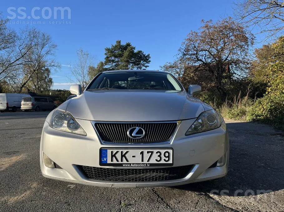 Lexus Is 2007 photo 2