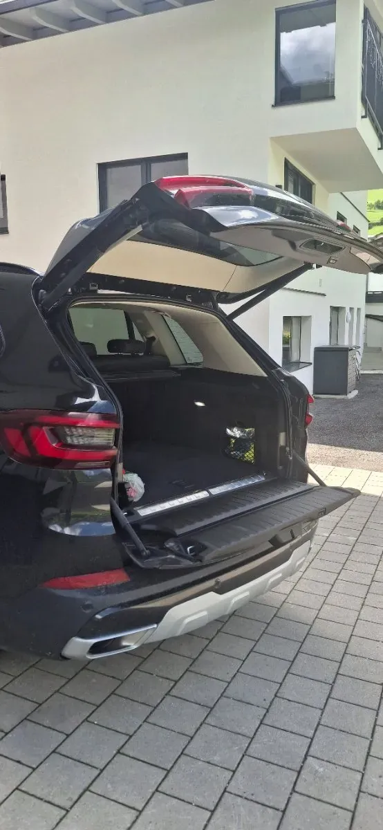 BMW X5 2023 photo 2