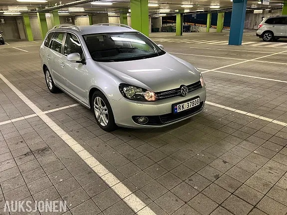 Volkswagen Golf 2012 photo 2