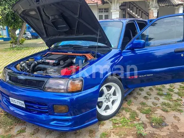 Toyota Starlet 1995 photo 2