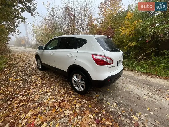 Nissan Qashqai 2011 photo 5