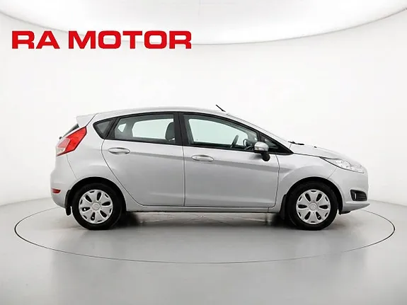 Ford Fiesta 2012 photo 5