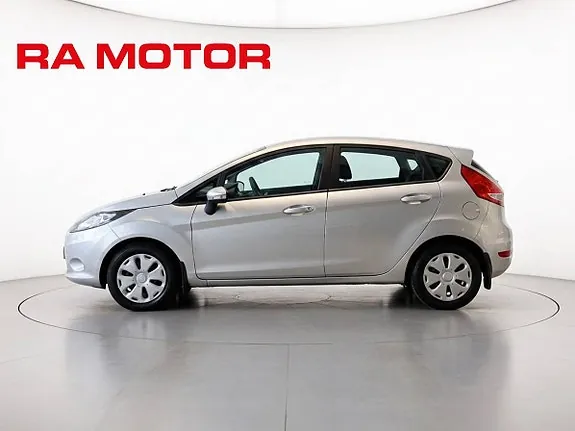 Ford Fiesta 2012 photo 2