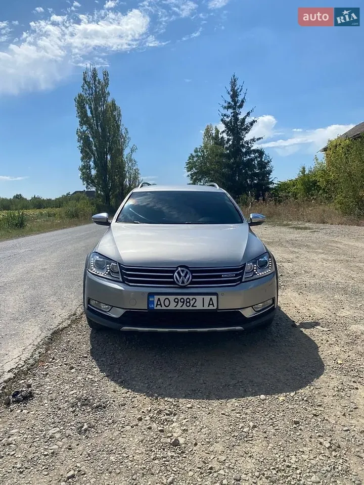 Volkswagen Passat 2012 photo 3