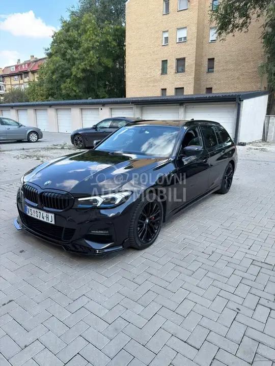 BMW 320