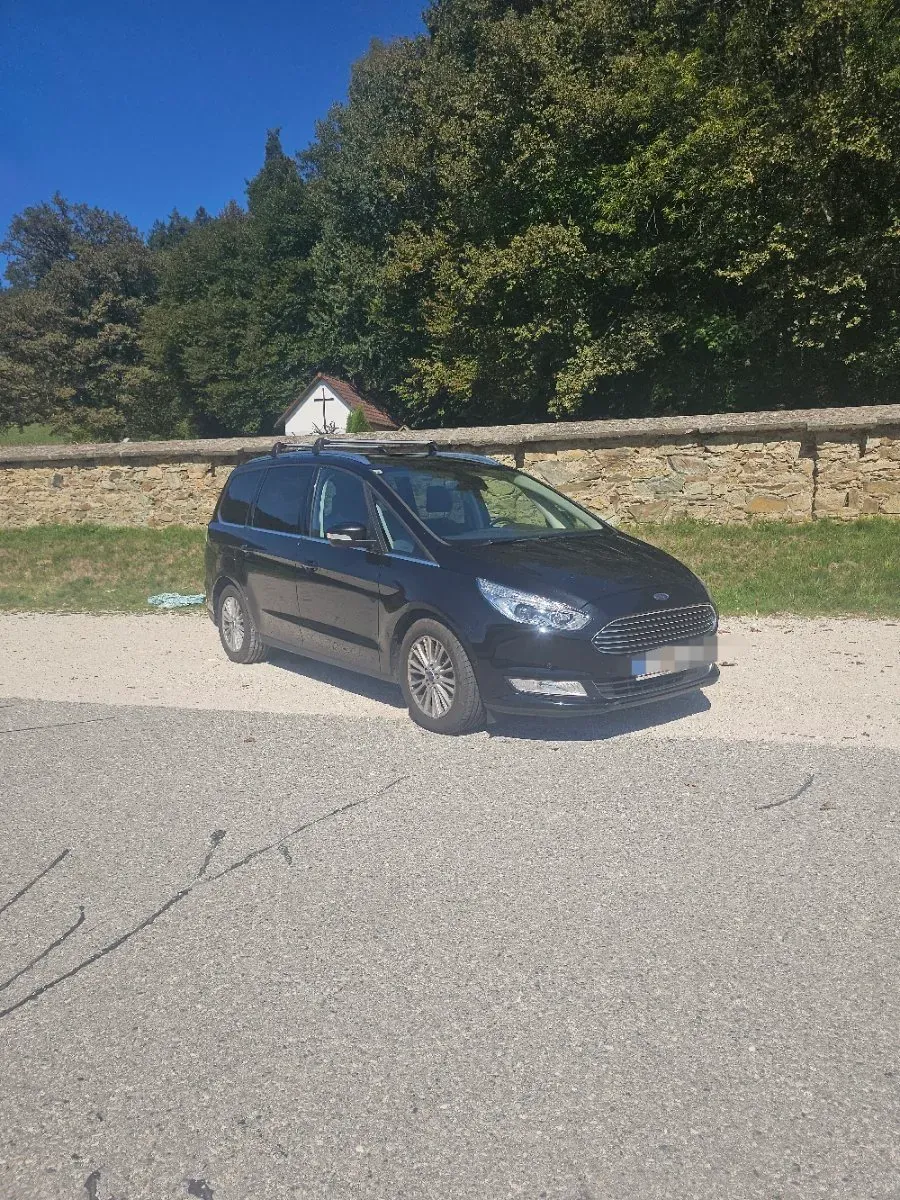 Ford Galaxy 2016 photo 2