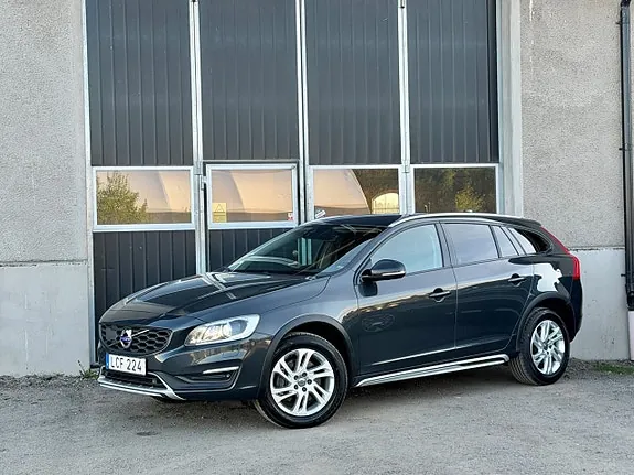 Volvo V60 Cross Country 2017 photo 3