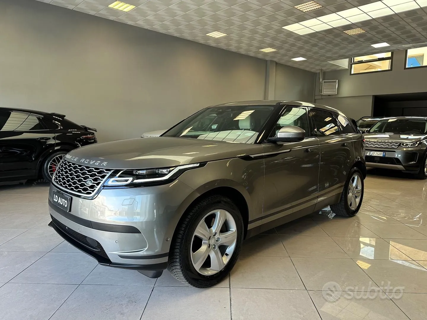 Land Rover Range Rover Velar 2021 photo 2