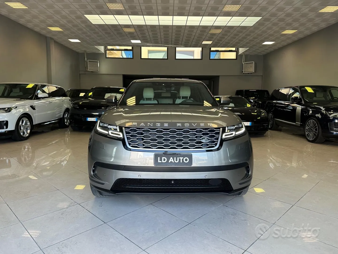 Land Rover Range Rover Velar 2021 photo 3