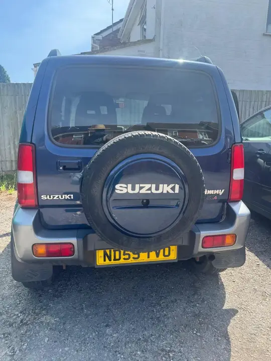 Suzuki Jimny 2010 photo 4