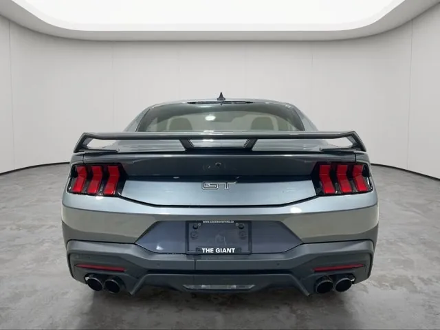 Ford Mustang 2026 photo 4