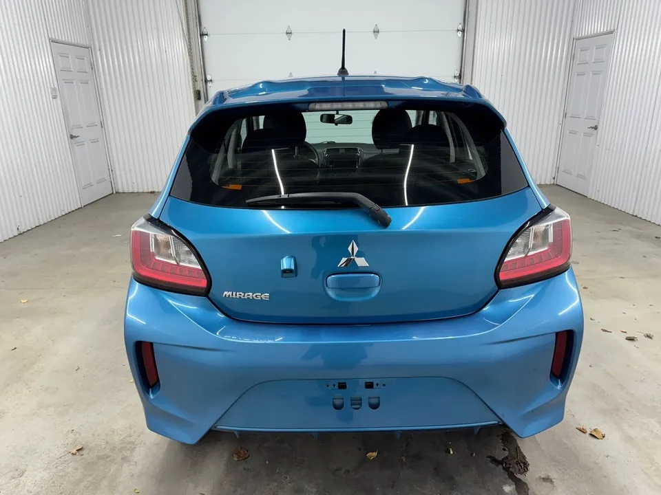 Mitsubishi Mirage 2022 photo 3