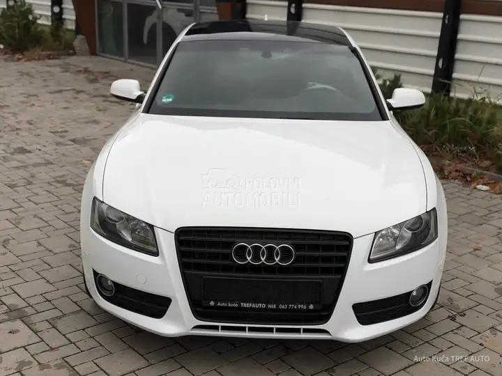 Audi A5 2010 photo 4
