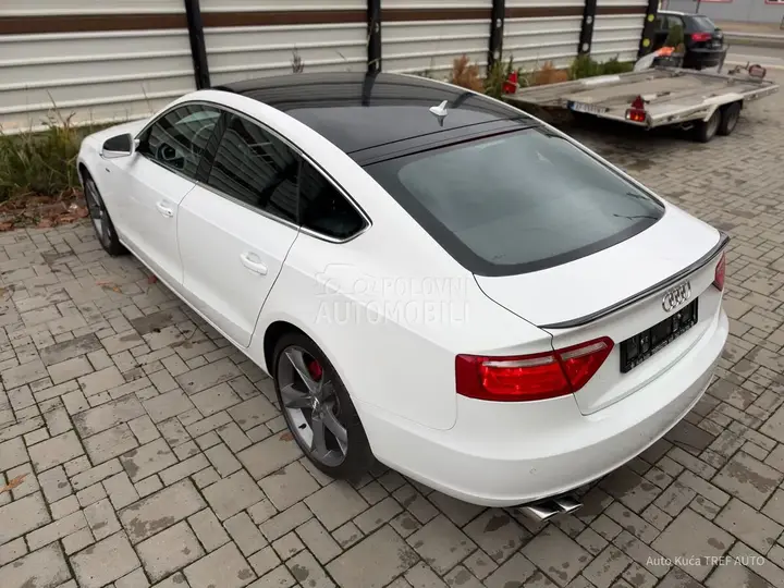 Audi A5 2010 photo 3