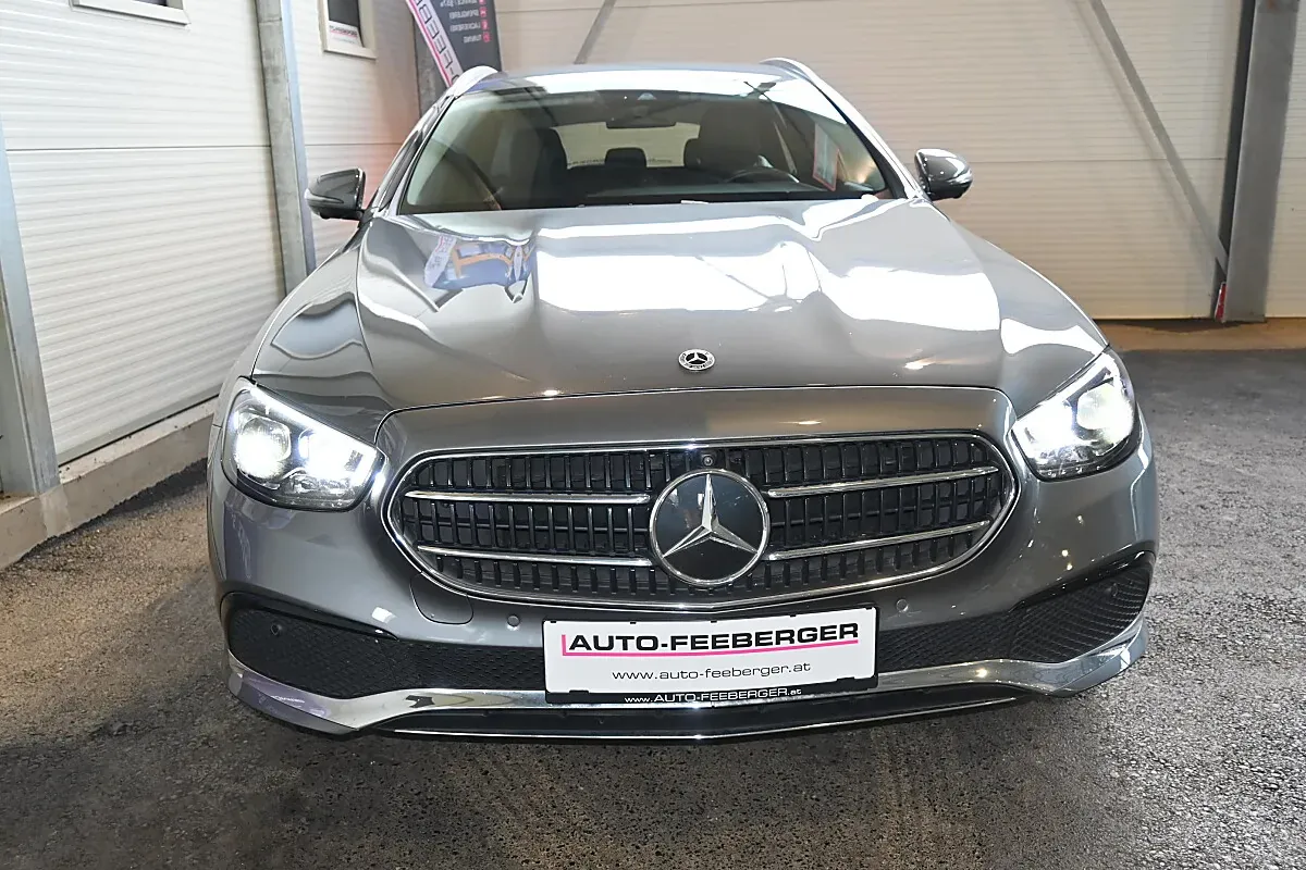 Mercedes-Benz E-Class 2021 photo 3
