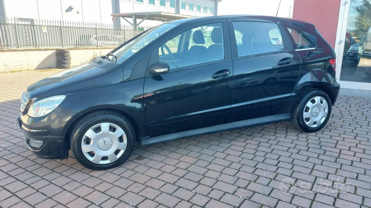Mercedes-Benz B 180 Cdi 2006 photo 2