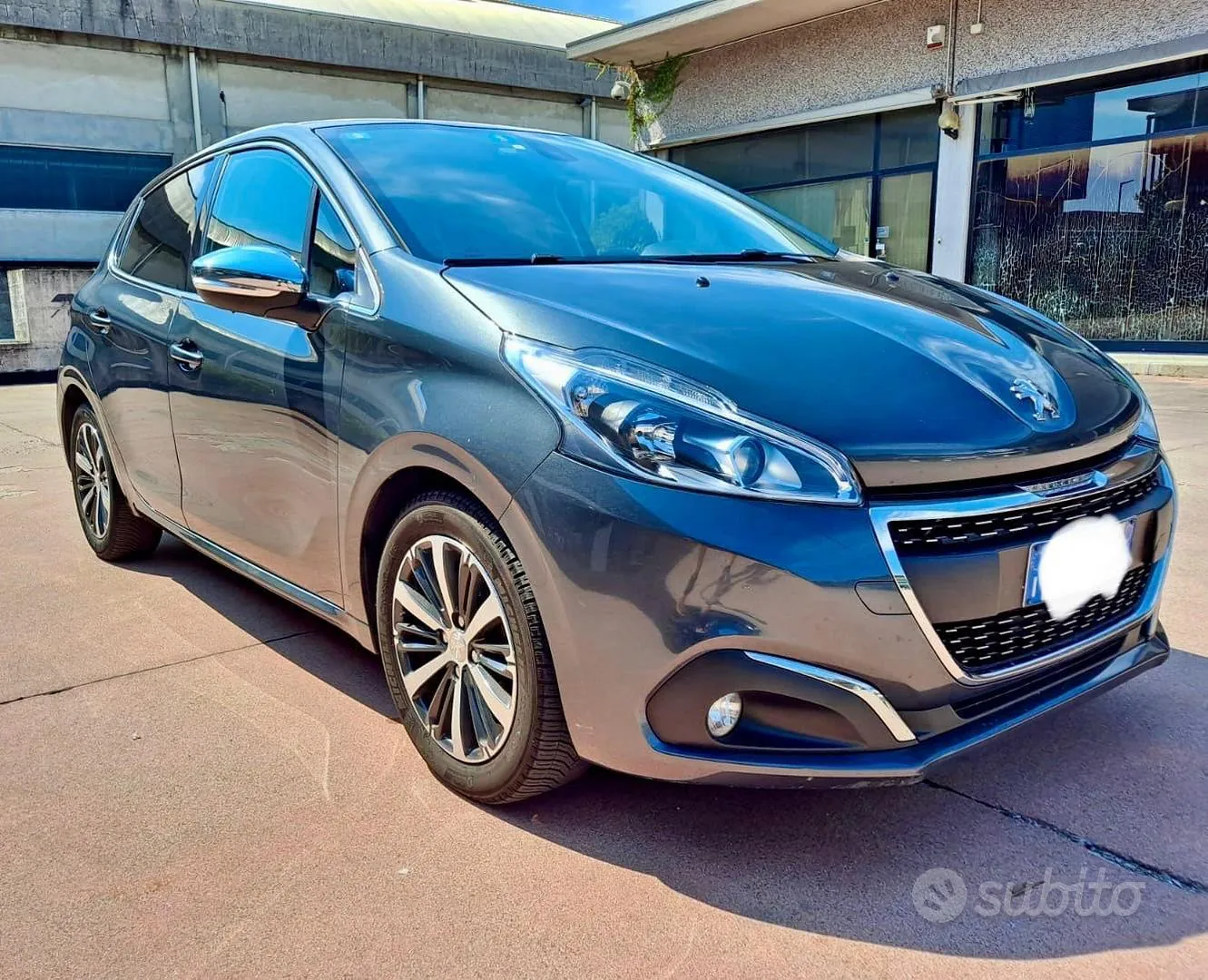 Peugeot 208 2017 photo 2