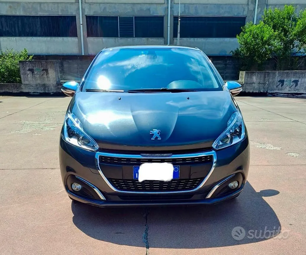 Peugeot 208 2017 photo 3