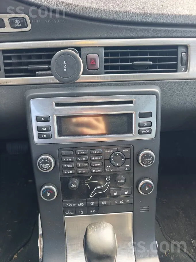 Volvo V70 2009 photo 4