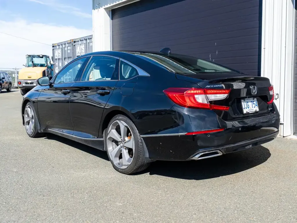 Honda Accord 2018 photo 4