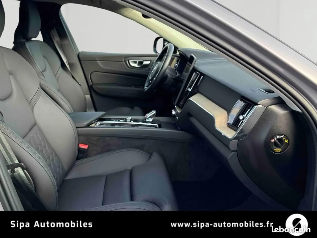 Volvo Xc60 2025 photo 5