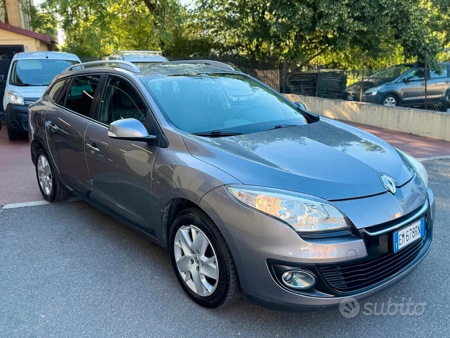 Renault Megane Sporter 2012 photo 3