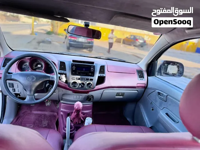 Toyota Hilux 2006 photo 2