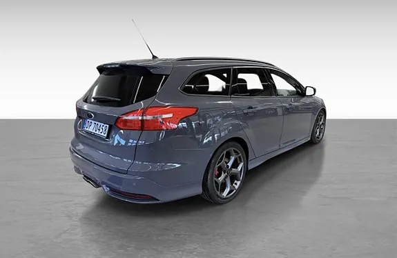 Ford Focus 2015 photo 2