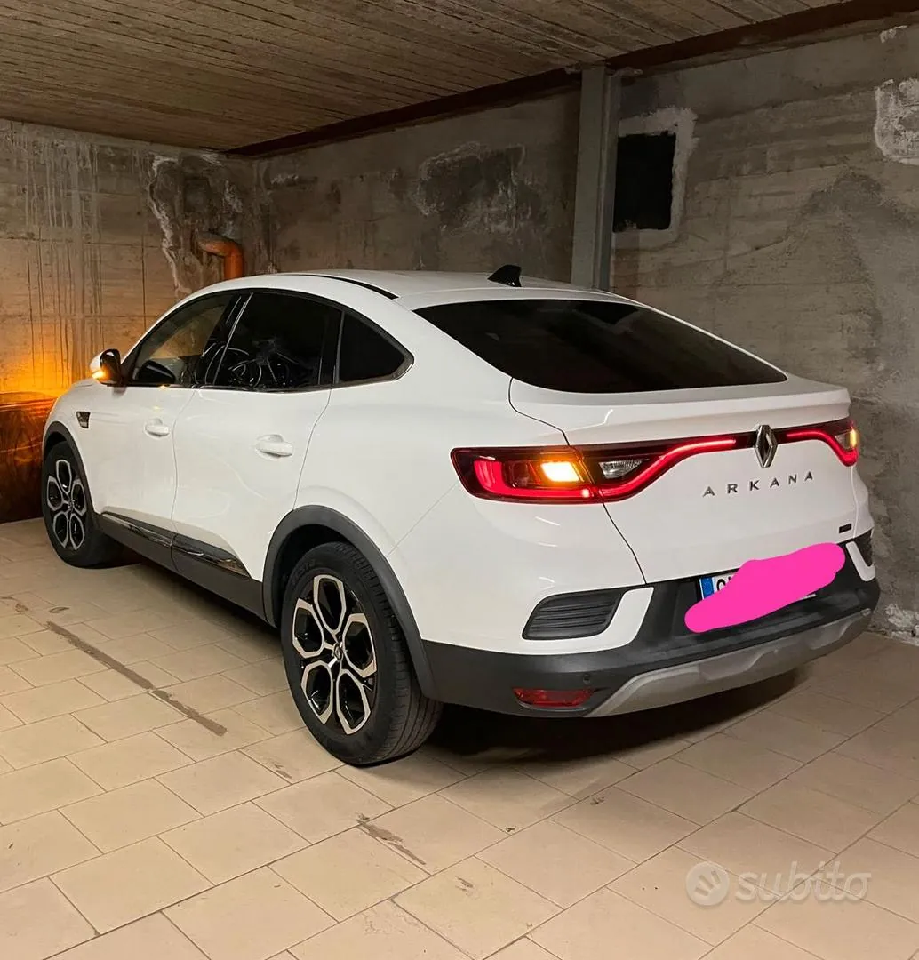 Renault Arkana 2023 photo 2