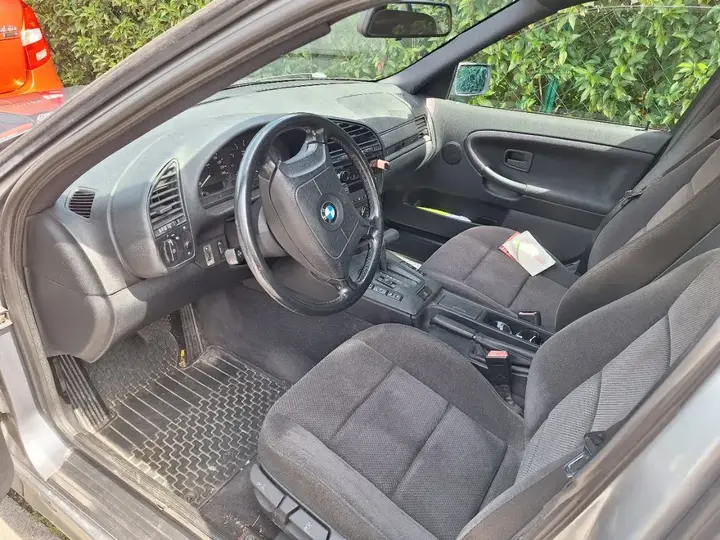 BMW 318I 1996 photo 3