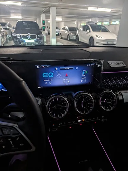 Mercedes-Benz Eqb300 2025 photo 4