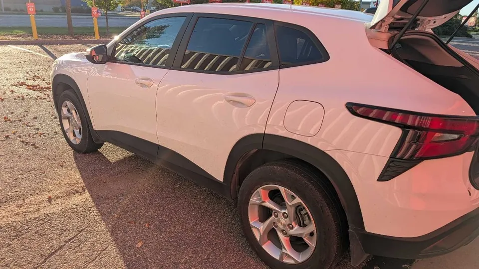 Chevrolet Trax 2024 photo 3