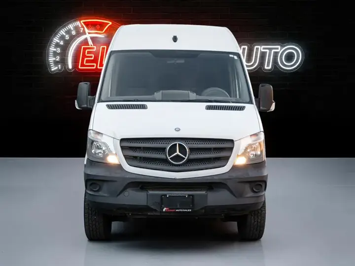 Mercedes-Benz Sprinter 2015 photo 2