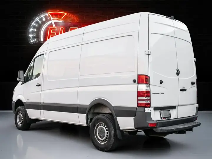 Mercedes-Benz Sprinter 2015 photo 4