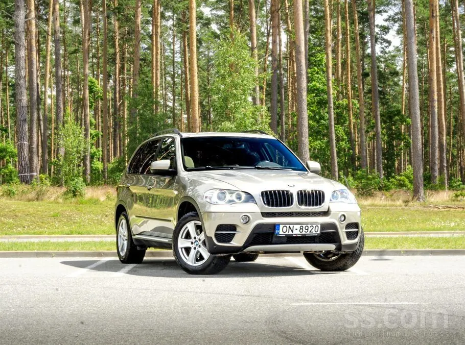 BMW X5 2012 photo 2