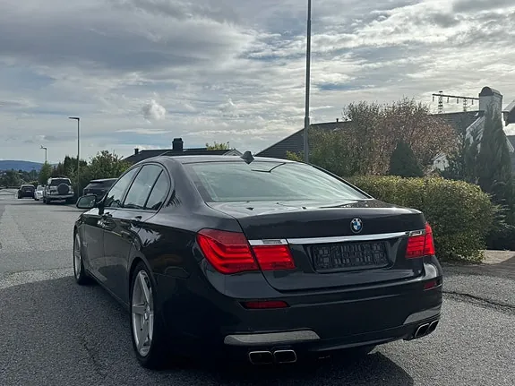 BMW 750I 2010 photo 3